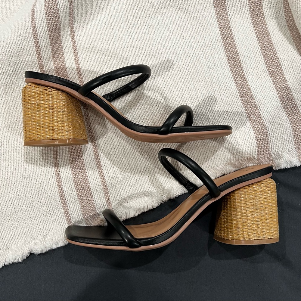 a new day size 9.5 strap mules